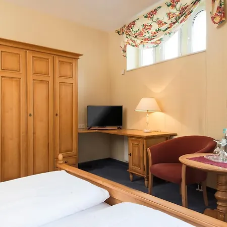 מלון Schloss Schweinsburg Neukirchen-Pleiße