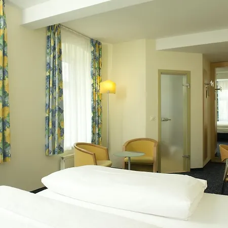 Hotell Schloss Schweinsburg 4*