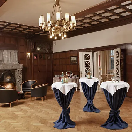 Schloss Schweinsburg Hotel 4*