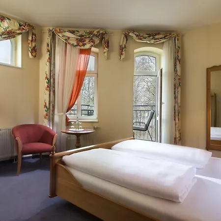 Schloss Schweinsburg Hotel