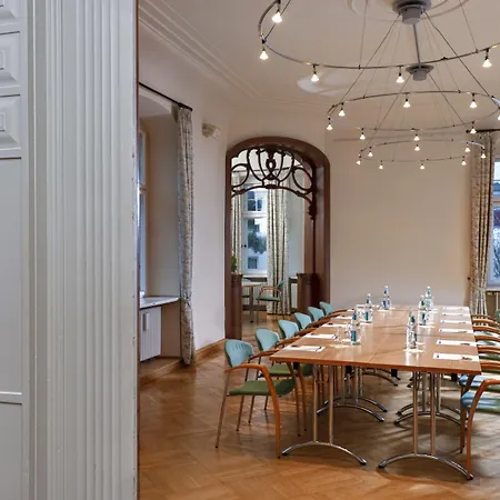 Schloss Schweinsburg Hotel