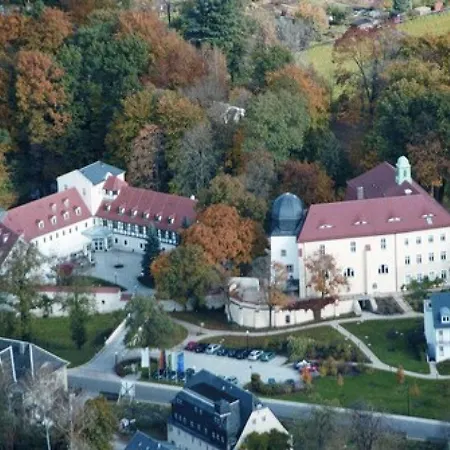 Hotel Schloss Schweinsburg 4*