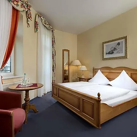Schloss Schweinsburg Hotell 4*