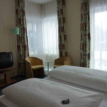 Schloss Schweinsburg 4* Neukirchen-Pleiße