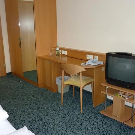 Schloss Schweinsburg מלון