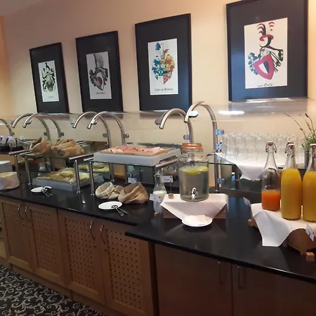 מלון Schloss Schweinsburg