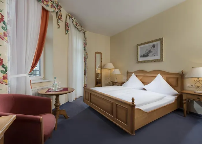 Schloss Schweinsburg 4* Neukirchen-Pleiße