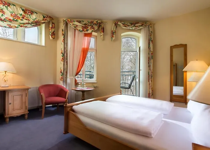 فندق Schloss Schweinsburg Neukirchen-Pleiße