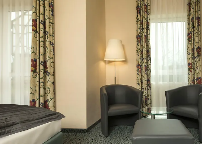 فندق Schloss Schweinsburg Neukirchen-Pleiße