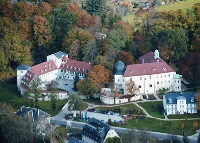 فندق Schloss Schweinsburg 4*